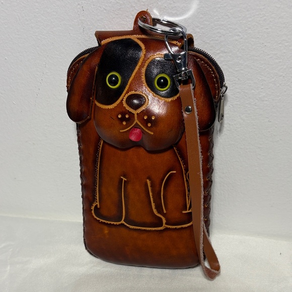 HANDTOOLED Leather Dog Phone Case - Picture 1 of 3